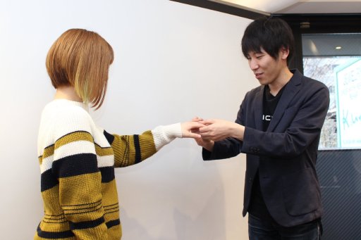 画像ギャラリー No.008のサムネイル画像 / ゲーマーカップルのための結婚指輪サービス「JOB婚」発表会レポート。ももち&チョコブランカのプロゲーマー夫妻が,結婚指輪への想いを語った