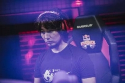 ꡼ No.003Υͥ / Red Bull KumiteͽեޥåȤ䳫Ϥʤɤȯɽ