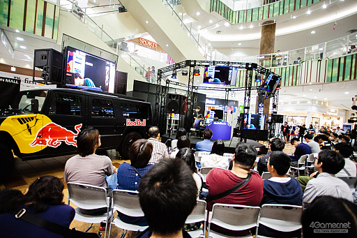 ���������꡼ No.009�Υ���ͥ������ / �������ܻؤ����Ԥ����ä���Red Bull Kumite Japan Final�ץե��ȥ�ݡ��ȡ��ե�󥹹Ԥ��������Fudohƣ¼����μ��