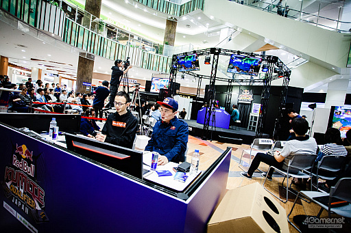 ���������꡼ No.015�Υ���ͥ������ / �������ܻؤ����Ԥ����ä���Red Bull Kumite Japan Final�ץե��ȥ�ݡ��ȡ��ե�󥹹Ԥ��������Fudohƣ¼����μ��