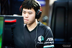 ���������꡼ No.032�Υ���ͥ������ / �������ܻؤ����Ԥ����ä���Red Bull Kumite Japan Final�ץե��ȥ�ݡ��ȡ��ե�󥹹Ԥ��������Fudohƣ¼����μ��