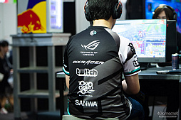 ���������꡼ No.034�Υ���ͥ������ / �������ܻؤ����Ԥ����ä���Red Bull Kumite Japan Final�ץե��ȥ�ݡ��ȡ��ե�󥹹Ԥ��������Fudohƣ¼����μ��