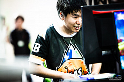 ���������꡼ No.066�Υ���ͥ������ / �������ܻؤ����Ԥ����ä���Red Bull Kumite Japan Final�ץե��ȥ�ݡ��ȡ��ե�󥹹Ԥ��������Fudohƣ¼����μ��