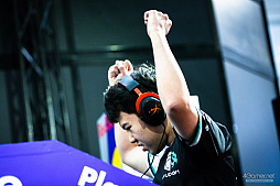 ���������꡼ No.074�Υ���ͥ������ / �������ܻؤ����Ԥ����ä���Red Bull Kumite Japan Final�ץե��ȥ�ݡ��ȡ��ե�󥹹Ԥ��������Fudohƣ¼����μ��