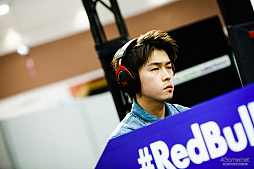 ���������꡼ No.083�Υ���ͥ������ / �������ܻؤ����Ԥ����ä���Red Bull Kumite Japan Final�ץե��ȥ�ݡ��ȡ��ե�󥹹Ԥ��������Fudohƣ¼����μ��