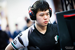 ���������꡼ No.098�Υ���ͥ������ / �������ܻؤ����Ԥ����ä���Red Bull Kumite Japan Final�ץե��ȥ�ݡ��ȡ��ե�󥹹Ԥ��������Fudohƣ¼����μ��