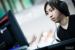 ���������꡼ No.099�Υ���ͥ������ / �������ܻؤ����Ԥ����ä���Red Bull Kumite Japan Final�ץե��ȥ�ݡ��ȡ��ե�󥹹Ԥ��������Fudohƣ¼����μ��