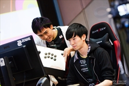 ���������꡼ No.014�Υ���ͥ������ / �֥���V AE�פȡ֥ɥ饴��ܡ���ե����������פ��ԼԤ����롣Ǧism��ŤΥ��ߥ�˥ƥ����٥�ȡ�Tokyo Offline Party 7�ɥ�ݡ���