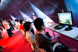 ���������꡼ No.028�Υ���ͥ������ / �֥���V AE�פȡ֥ɥ饴��ܡ���ե����������פ��ԼԤ����롣Ǧism��ŤΥ��ߥ�˥ƥ����٥�ȡ�Tokyo Offline Party 7�ɥ�ݡ���