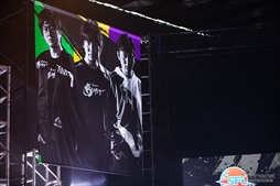 ���������꡼ No.014�Υ���ͥ������ / �֥��ȥ꡼�ȥե��������꡼�� powered by RAGE�׷辡���ե��ȥ�ݡ��ȡ��Ķ����󥮥�������Ψ�����ITAZAN OCEAN�פ�ͥ����̤���