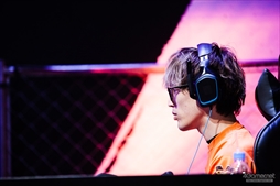 ���������꡼ No.030�Υ���ͥ������ / �֥��ȥ꡼�ȥե��������꡼�� powered by RAGE�׷辡���ե��ȥ�ݡ��ȡ��Ķ����󥮥�������Ψ�����ITAZAN OCEAN�פ�ͥ����̤���