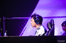 ���������꡼ No.049�Υ���ͥ������ / �֥��ȥ꡼�ȥե��������꡼�� powered by RAGE�׷辡���ե��ȥ�ݡ��ȡ��Ķ����󥮥�������Ψ�����ITAZAN OCEAN�פ�ͥ����̤���