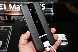 ���������꡼ No.017�Υ���ͥ������ / Huawei�ο������ޡ��ȥե����Mate 20�ץ��꡼���µ���ݡ��ȡ��緿�ǤⰮ��䤹����Mate 20 Pro�פ�����