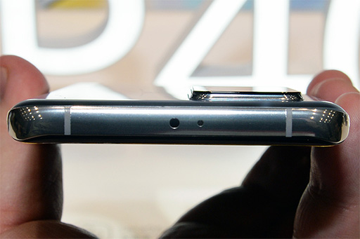 ���������꡼ No.007�Υ���ͥ������ / Huawei�տȤο����ޥۡ�P40 Pro 5G�פ�����å���4�㼰������AI���Ƶ�ǽ��̥�Ϥ��������ץꥹ�ȥ��ˤ����꤬