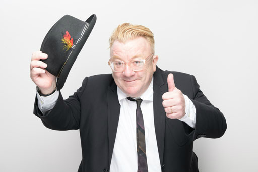 画像ギャラリー No.002のサムネイル画像 / 「ウイコレ」サッカーコメンテーターのトニー・クロスビー氏の音声が搭載