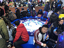 画像ギャラリー No.034のサムネイル画像 / マフィア梶田の二次元が来い!:第391回「中国でのFESをレポートする72柱のマフィア」