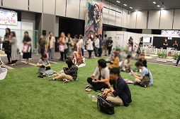 画像ギャラリー No.013のサムネイル画像 / 分度器で難関クイズも突破! 生演奏やイケメンカラオケで盛り上がった「メギド72 garden 〜ソロモン王たちの休日〜」レポート