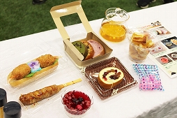 画像ギャラリー No.015のサムネイル画像 / 分度器で難関クイズも突破! 生演奏やイケメンカラオケで盛り上がった「メギド72 garden 〜ソロモン王たちの休日〜」レポート