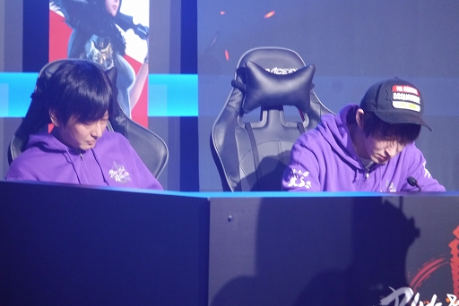 ���������꡼ No.013�Υ���ͥ������ / �֥֥쥤�ɥ���ɥ����� ��ܥ�塼�����׳�MMORPG�Υȥåץץ쥤�䡼�䡤����ե륨�󥵡�����ä�����˺סץ�ݡ���