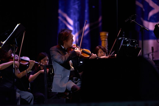 画像ギャラリー No.021のサムネイル画像 / 10年の歴史を感じる楽曲群にグラブルファンが熱狂。「GRANBLUE FANTASY ORCHESTRA -SYMPHONY IN BLUE-」レポート