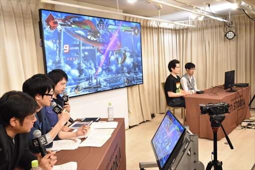 画像ギャラリー No.020のサムネイル画像 / 「BLAZBLUE CROSS TAG BATTLE」第1回公式大会レポート。発売後最速となる公式大会を制したのは大分のBLAZBLUE勢,剛田選手