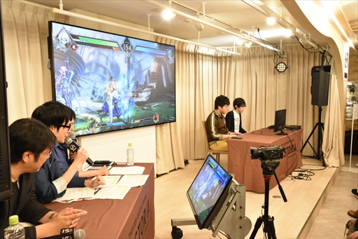 画像ギャラリー No.028のサムネイル画像 / 「BLAZBLUE CROSS TAG BATTLE」第1回公式大会レポート。発売後最速となる公式大会を制したのは大分のBLAZBLUE勢,剛田選手