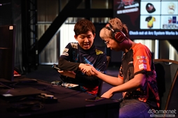 画像ギャラリー No.011のサムネイル画像 / 日本人選手はライバルであり,友人――ARCREVO WORLD TOUR決勝大会「BBTAG」部門優勝,Shinku選手インタビュー