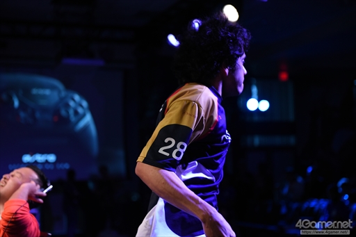 画像ギャラリー No.037のサムネイル画像 / 日本人選手はライバルであり,友人――ARCREVO WORLD TOUR決勝大会「BBTAG」部門優勝,Shinku選手インタビュー