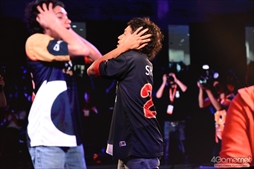 画像ギャラリー No.038のサムネイル画像 / 日本人選手はライバルであり,友人――ARCREVO WORLD TOUR決勝大会「BBTAG」部門優勝,Shinku選手インタビュー