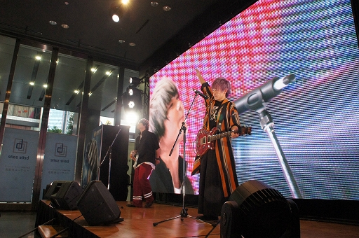 ���������꡼ No.042�Υ���ͥ������ / 100̾�Υ�����¶��Ԥ�ͥ���򤫤�����ä��ֹ����ư-Knives Out-�׸������ե饤�󥤥٥�ȡֹ���θ����������������ץ�ݡ���