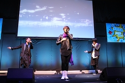 画像ギャラリー No.027のサムネイル画像 / 初出しのゲーム画面や情報に大歓声。ミニライブも大盛り上がりの“『Readyyy!』ゴー☆ルドステージ Vol.0 〜僕ら、本格始動します!〜”をレポート