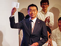 画像ギャラリー No.008のサムネイル画像 / 「パワプロ」のeスポーツ選手達がリアル12球団の旗を背負って戦う。eBASEBALL パワプロ・プロリーグの「eBASEBALLドラフト会議」をレポート