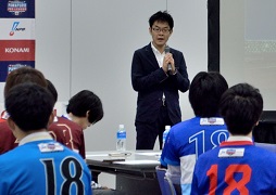 画像ギャラリー No.002のサムネイル画像 / 「eBASEBALL パワプロ・プロリーグ」,11月の開幕に向けたプロ野球eスポーツ選手の研修会が開催