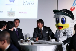 ꡼ No.012 | ѥץΥ꡼eBASEBALL ץ꡼2019פΥɥեȲĤݡȡץOBޥåȤ̿ĩ