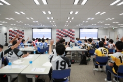 画像ギャラリー No.011のサムネイル画像 / パワプロのeスポーツリーグ「eBASEBALL プロリーグ」,11月3日に迫る2019シーズン開幕を前に,プロ野球eスポーツ選手に向けた研修会を開催