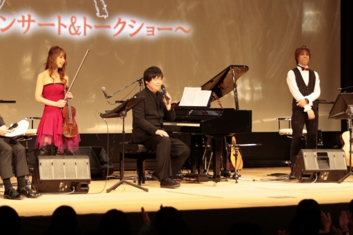 画像ギャラリー No.003のサムネイル画像 / 「ロマサガ2」の舞台化も発表された「『SaGa THE STAGE』ミニコンサート&トークショー」レポート