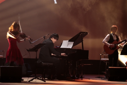 画像ギャラリー No.005のサムネイル画像 / 「ロマサガ2」の舞台化も発表された「『SaGa THE STAGE』ミニコンサート&トークショー」レポート