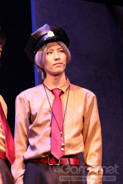 画像ギャラリー No.009のサムネイル画像 / 10周年を迎えた「ラキド」の世界を構成するピースを組み合わせ,再構築した舞台最新作。「THE STAGE ラッキードッグ1 Break Through」ゲネプロ&囲み会見レポート