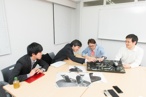 画像ギャラリー No.011のサムネイル画像 / 「ボーダーブレイク」専用コントローラの注文受付が開始。ただし,3000台に満たない場合は企画中止。ここまでの経緯をHORIとセガのキーマンに聞いた