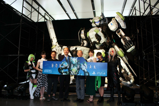 画像ギャラリー No.002のサムネイル画像 / PS4版「ボーダーブレイク」完成披露会が開催。全高5mの実物大プラモデル「輝星・空式」も公開に