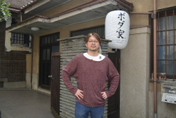 画像ギャラリー No.001のサムネイル画像 / 実家よりくつろげる!? 古民家で「BORDER BREAK」の20人対戦が楽しめる「ボダ家(ボダハウス)」に行ってきた