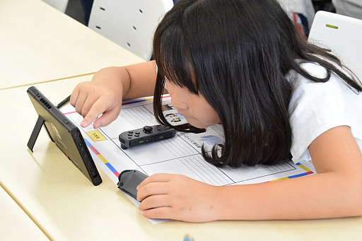 画像ギャラリー No.012のサムネイル画像 / 30人の小学生が新しい遊びの発明に挑戦! 「Nintendo Labo」を使うハッカソンの初日をレポート