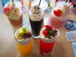 ���������꡼ No.017�Υ���ͥ������ / �Ƥ餷����˥塼���ڤ����֥���äȥץ�������פΥ���ܥ��ե��֥ץꥺ�ॹ�ȡ��󥫥ե��إϥåԡ����ޡ��Х��������١פ����ͤ��Ϥ�