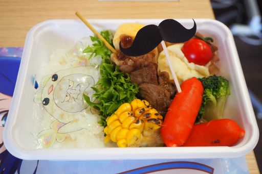 画像ギャラリー No.004のサムネイル画像 / 「プリティーシリーズ」10周年を記念したコラボカフェ第3弾は,りんかとレインボーライブのキャラが登場。提供されるメニューを紹介