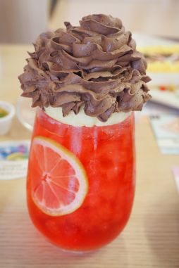 画像ギャラリー No.019のサムネイル画像 / 「プリティーシリーズ」10周年を記念したコラボカフェ第3弾は,りんかとレインボーライブのキャラが登場。提供されるメニューを紹介