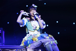 画像ギャラリー No.011のサムネイル画像 / ライブで紡ぐ,壮大な宇宙の旅「キラッとプリ☆チャン スペースシップアドベンチャー」。みらいとライブ初参加のさだめによるパフォーマンスも必見