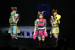 画像ギャラリー No.017のサムネイル画像 / ライブで紡ぐ,壮大な宇宙の旅「キラッとプリ☆チャン スペースシップアドベンチャー」。みらいとライブ初参加のさだめによるパフォーマンスも必見