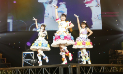 画像ギャラリー No.020のサムネイル画像 / ライブで紡ぐ,壮大な宇宙の旅「キラッとプリ☆チャン スペースシップアドベンチャー」。みらいとライブ初参加のさだめによるパフォーマンスも必見