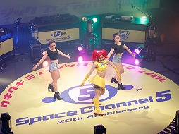 画像ギャラリー No.001のサムネイル画像 / 「スペースチャンネル5」無観客音楽イベントのダイジェスト映像が公開