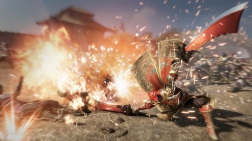 画像ギャラリー No.002のサムネイル画像 / 「真・三國無双8」の追加武器DLC第1弾「火塵双刀(かじんそうとう)」のアクション動画が公開。粉塵を設置&爆発させる,孫堅の得意武器